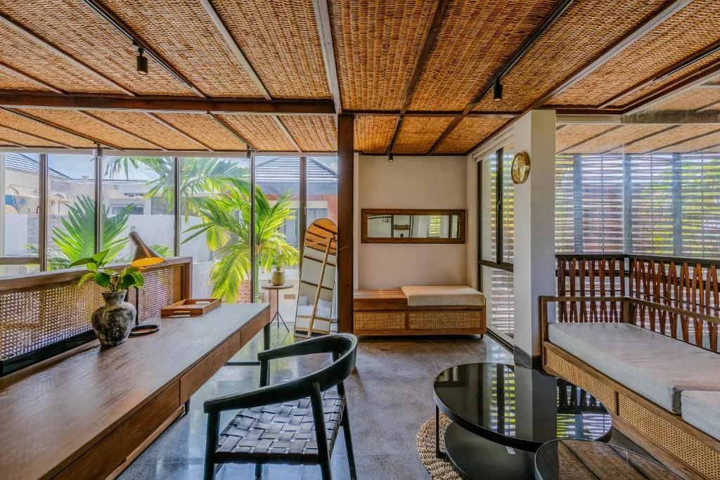 Modern Luxury Villa in Canggu – 5 Ensuite Bedrooms, Ideal for Families — image 13