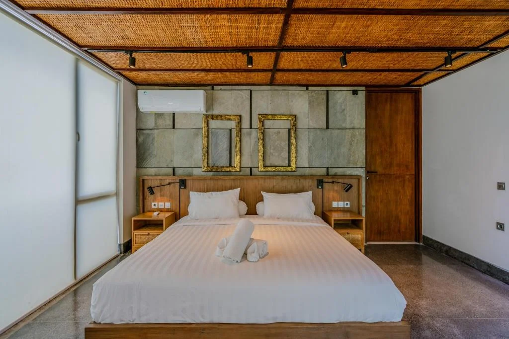 Modern Luxury Villa in Canggu – 5 Ensuite Bedrooms, Ideal for Families — image 7