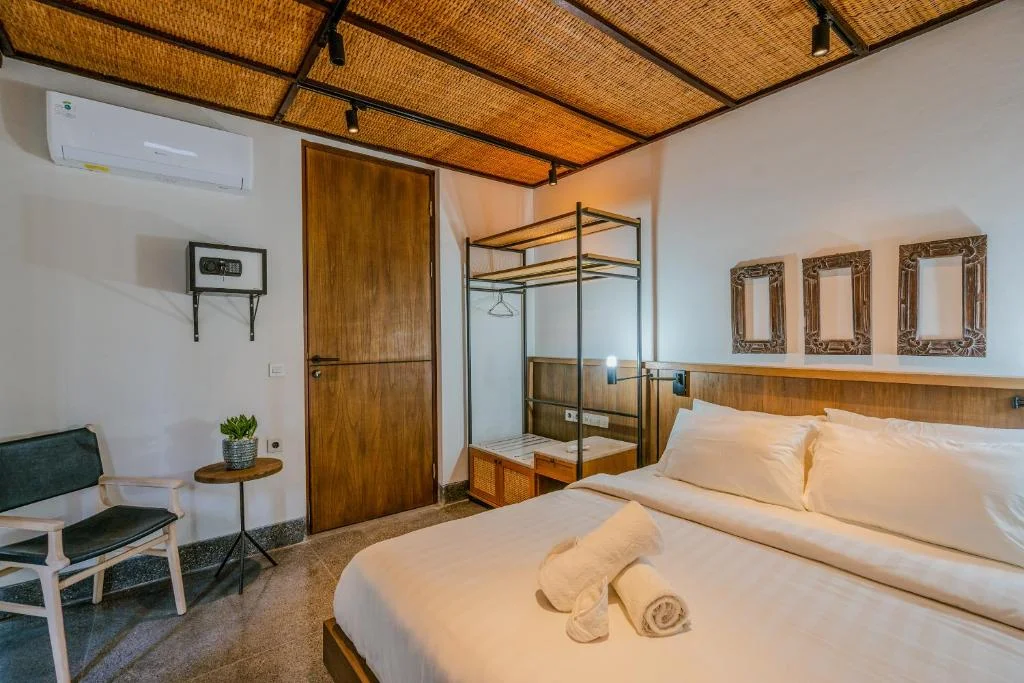 Modern Luxury Villa in Canggu – 5 Ensuite Bedrooms, Ideal for Families — image 6