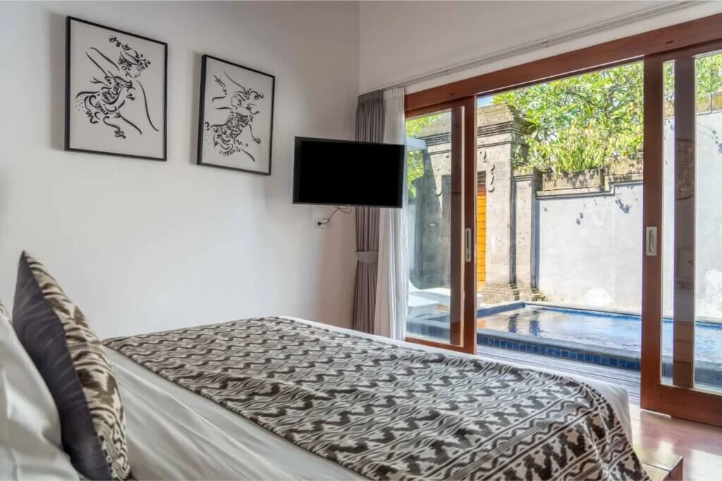 Private 2BR Pool Villa in Seminyak – Walk to Cafes & Beach — image 5