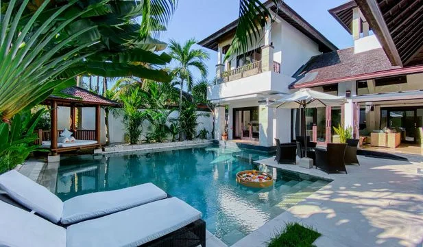 Serene 3BR Villa w/ Pool Near Benoa Bay – Peace & Comfort — image 9