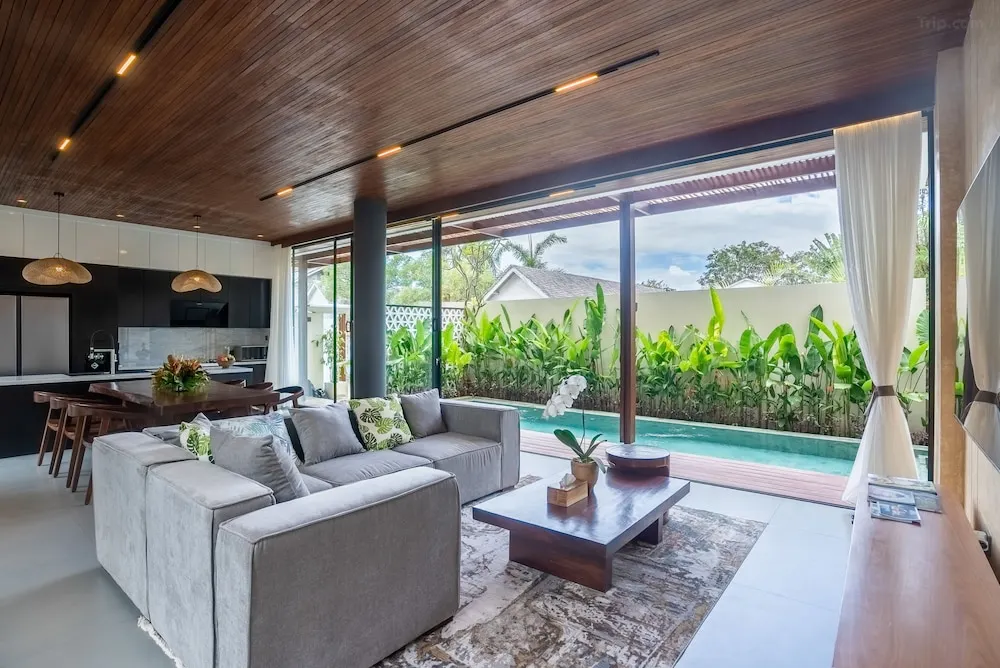 Stylish 4BR Luxury Villa in Central Canggu – Walk to Cafes & Beach — image 18