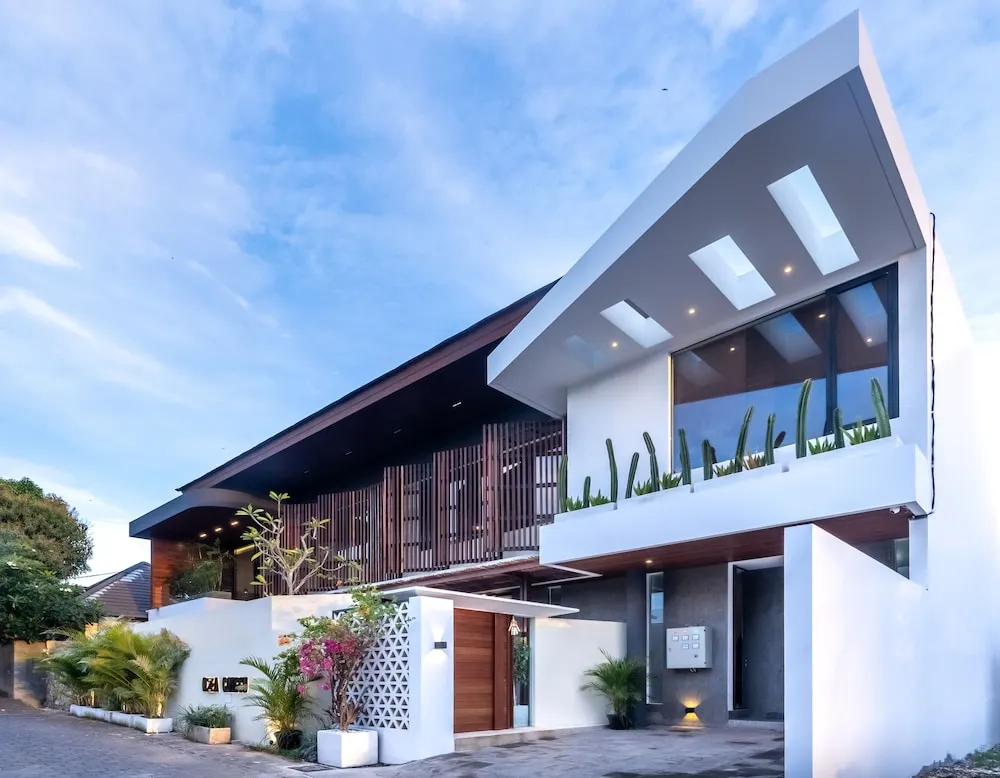Stylish 4BR Luxury Villa in Central Canggu – Walk to Cafes & Beach — image 6