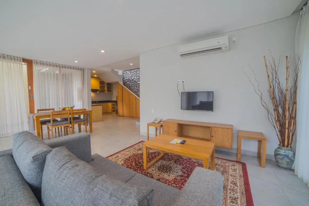 Private 2BR Villa w/ Pool Near Seminyak – Family Friendly — image 8