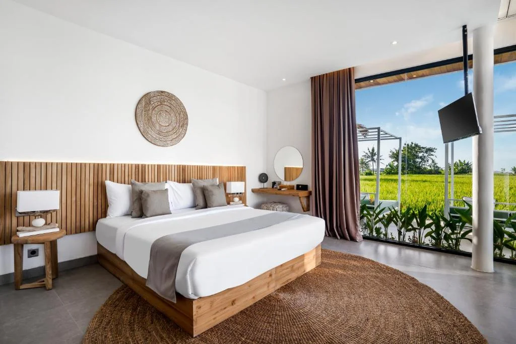 Modern 5-Bedroom Villa with Panoramic Rice Field Views in Ubud — image 11