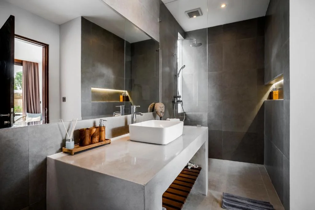 Luxurious 5-Bedroom Villa Surrounded by Ubud’s Stunning Rice Fields — image 12