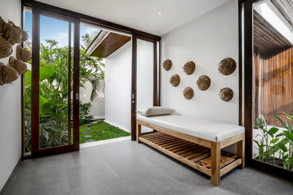 Luxurious 5-Bedroom Villa Surrounded by Ubud’s Stunning Rice Fields — image 9