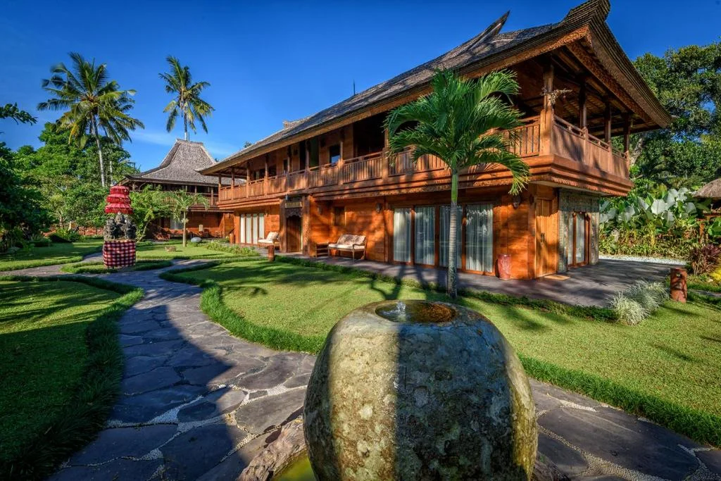 Majestic 12BR Riverfront Estate | Ubud’s Iconic Luxury Retreat — image 8