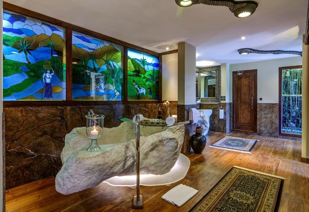 Majestic 12BR Riverfront Estate | Ubud’s Iconic Luxury Retreat — image 6