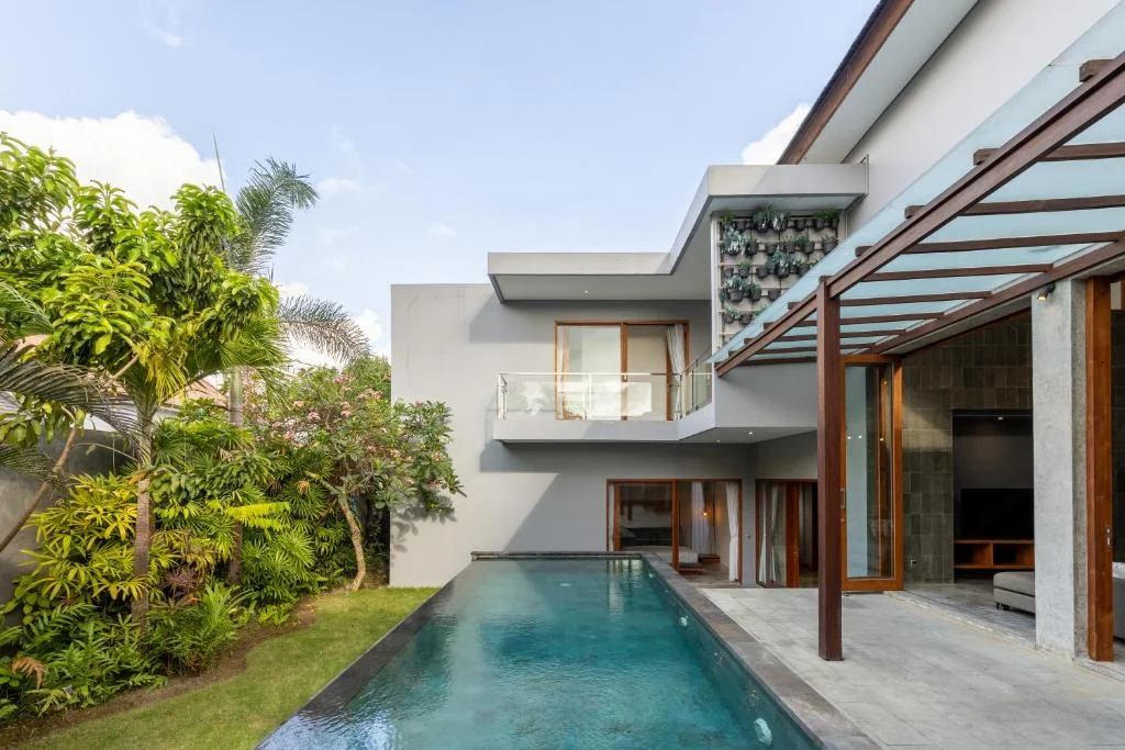 Modern 5BR Luxury Villa w/ Pool | Umalas, Bali – BVI50447