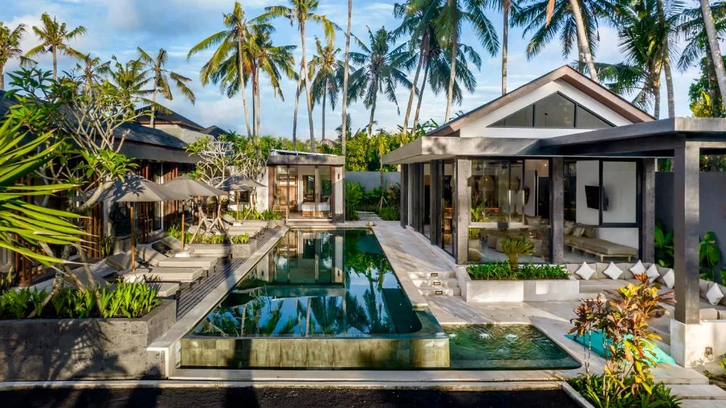 5BR Ubud Family Villa w/ Pool, Coconut Grove Views & Kid’s Room | Peliatan — image 6