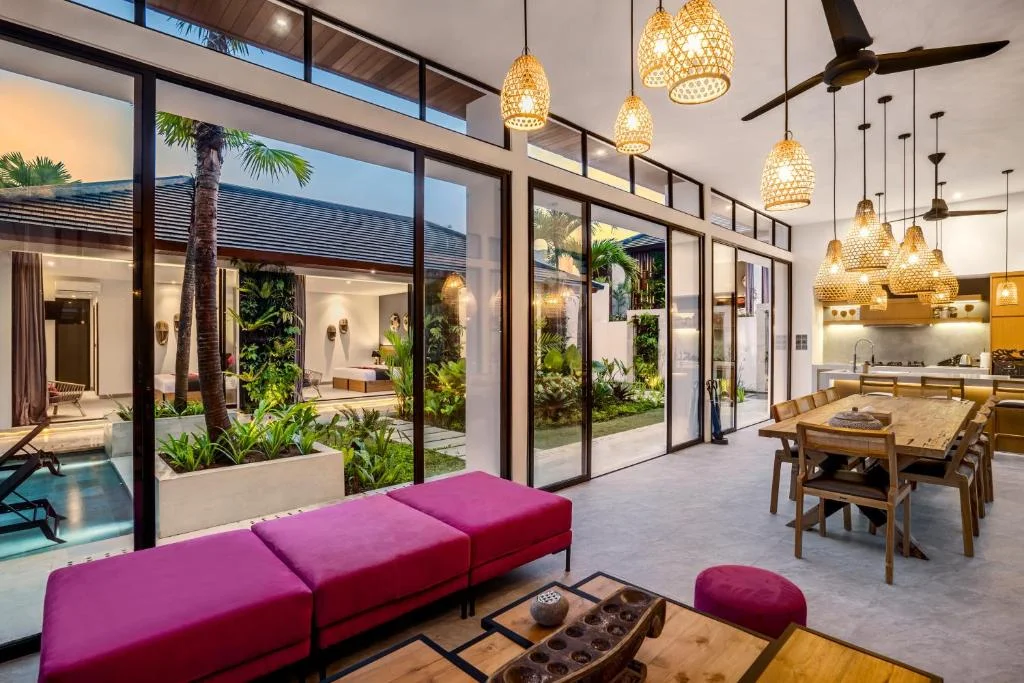 5BR Ubud Jungle Villa Infinity Pool, Rice Field Views & Massage Deck — image 13