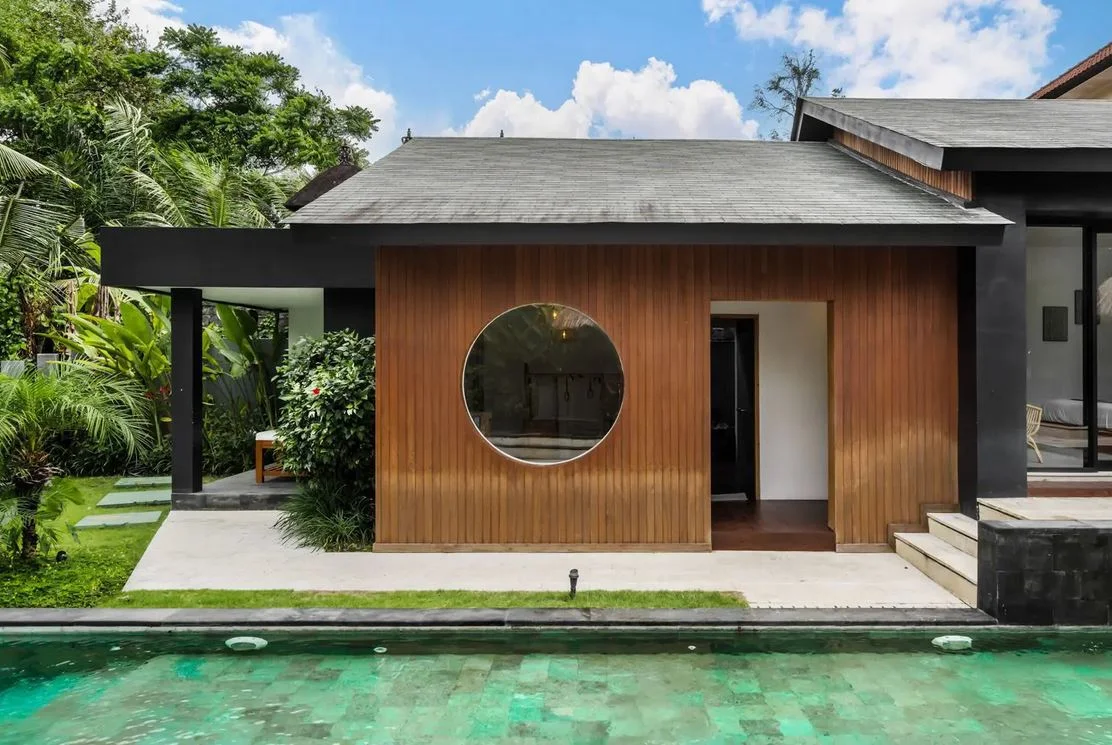5BR Ubud Villa w/ Sauna, Jungle Views & Infinity Pool — image 6