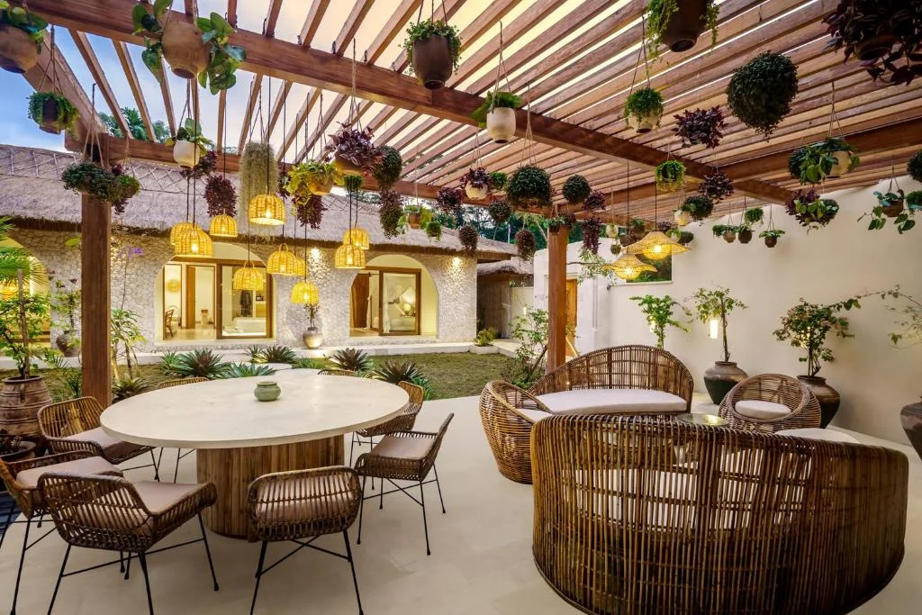 Mediterranean-Inspired 6BR Villa in Ubud with Infinity Pool & Tropical Charm — image 6
