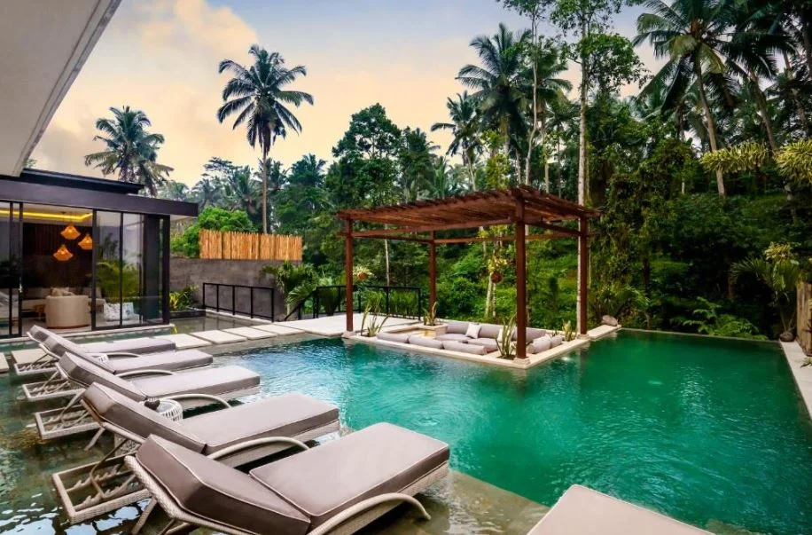 Villa Ubud BVI50913 – Elegant 4-Bedroom Retreat with Scenic Views and Luxury Amenities — image 12