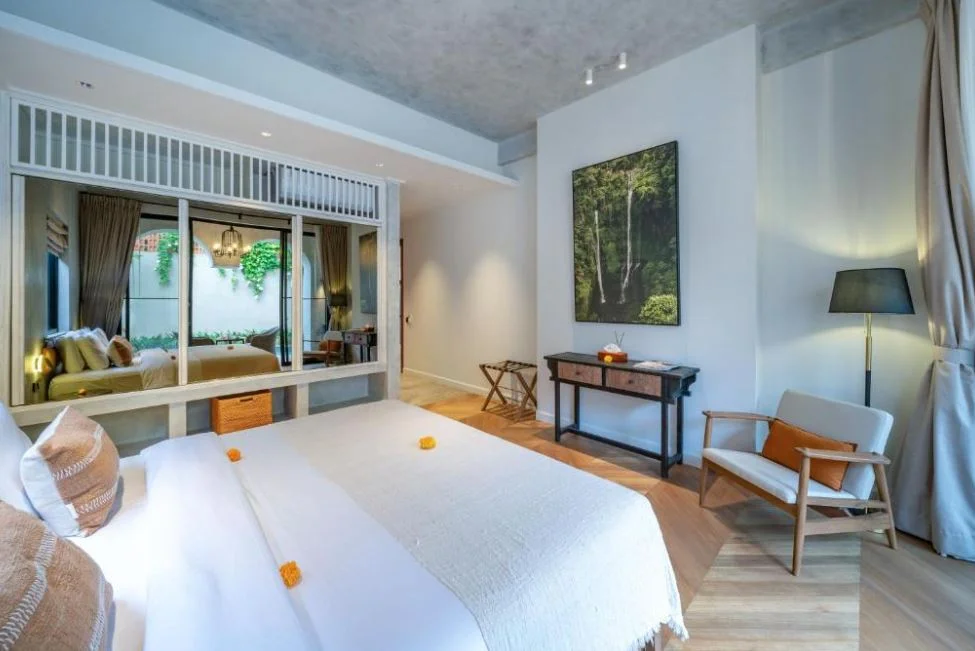 4BR Industrial Chic Tropical Villa with Private Pool in Seminyak — image 18