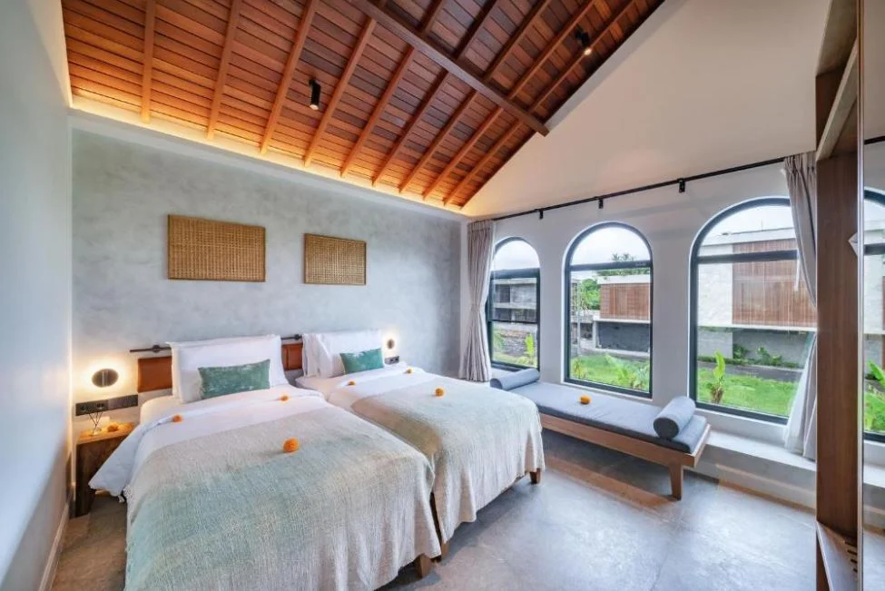 4BR Industrial Chic Tropical Villa with Private Pool in Seminyak — image 4