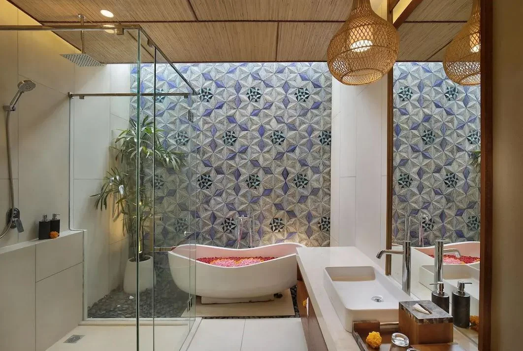 2BR Romantic Honeymoon Villa with Private Pool in Sanur — image 3
