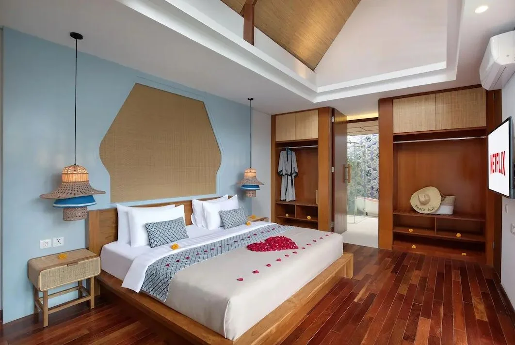 2BR Romantic Honeymoon Villa with Private Pool in Sanur — image 5