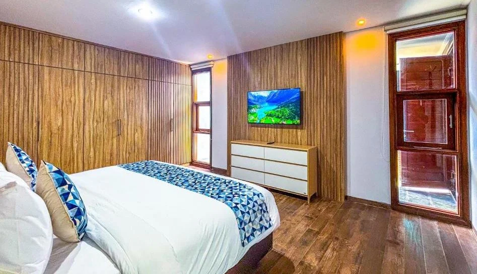 3BR Modern Tropical Villa with Private Pool in Seminyak — image 17