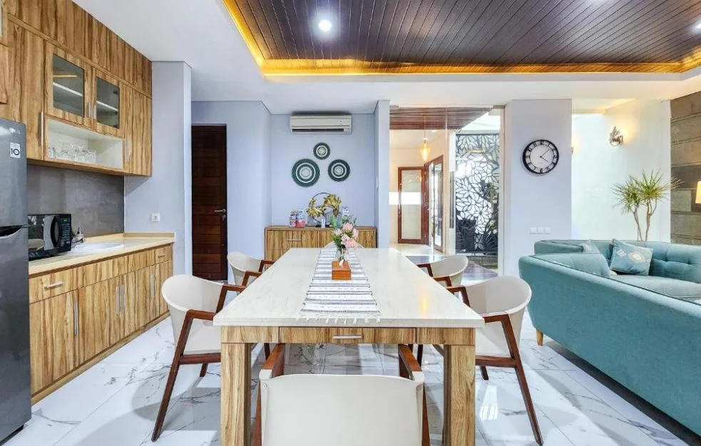 3BR Modern Tropical Villa with Private Pool in Seminyak — image 8