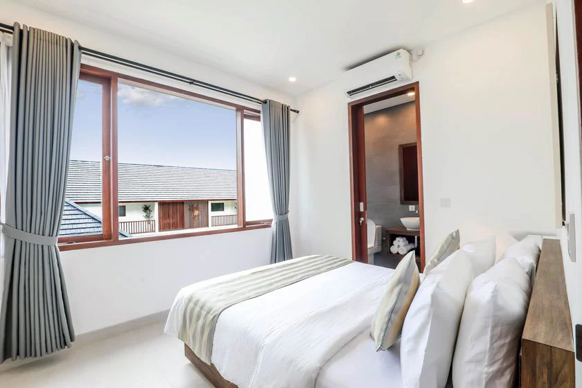 Modern 3-Bedroom Villa with Private Pool in Canggu — image 16