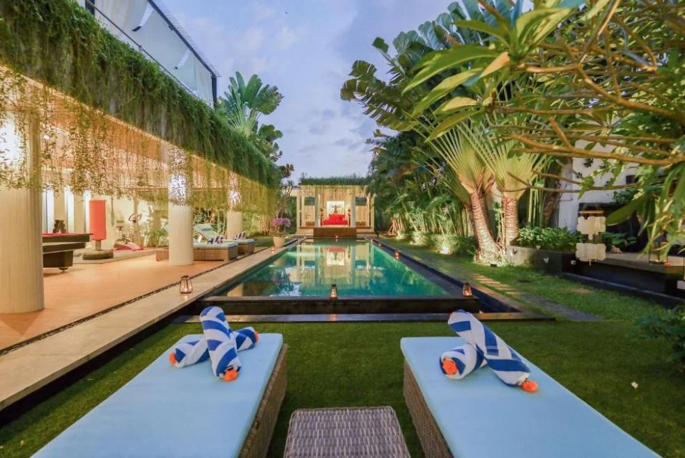 5BR Luxury Villa with Private Pool & Garden View in Canggu — image 10