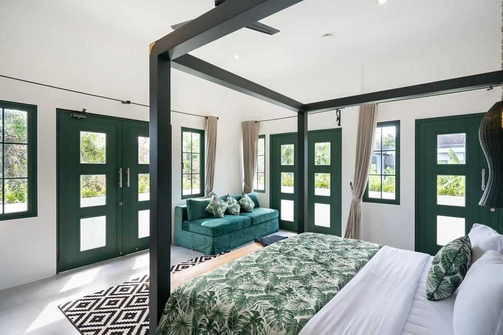 4BR Luxury Tropical Villa with Private Pool in Berawa, Canggu — image 10