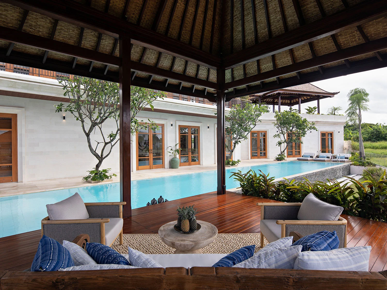 5BR Luxury Modern Villa with Rice Field View in Canggu — image 13