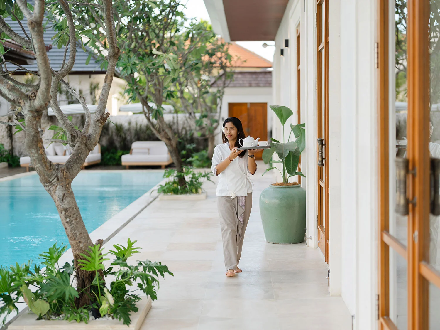 5BR Luxury Modern Villa with Rice Field View in Canggu — image 6