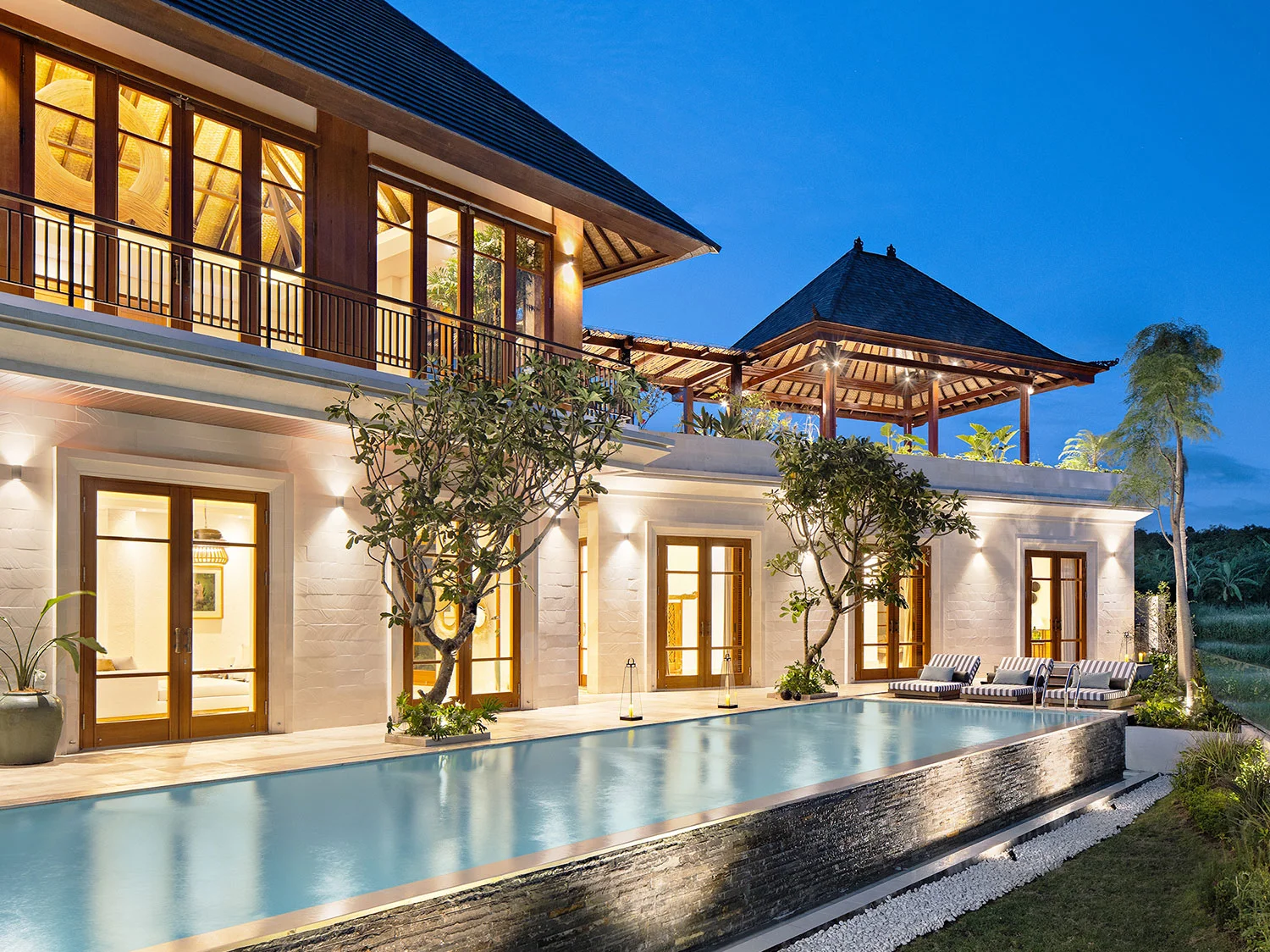 5BR Luxury Modern Villa with Rice Field View in Canggu — image 11