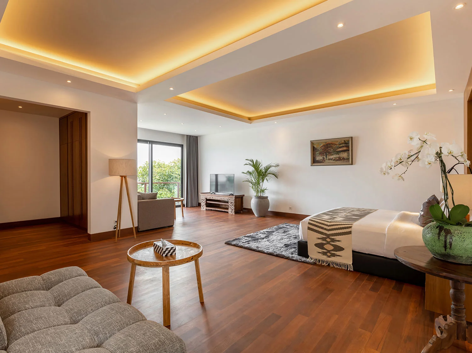 6BR Seafront Luxury Villa with Ocean View in Tanah Lot — image 16