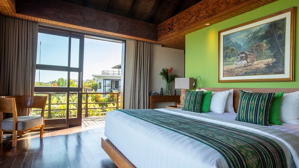6BR Luxury Cliffside Villa with Ocean View in Uluwatu — image 11