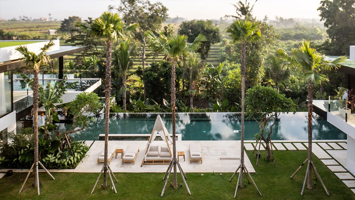 2BR Chic Villa with Private Pool in Canggu — image 5