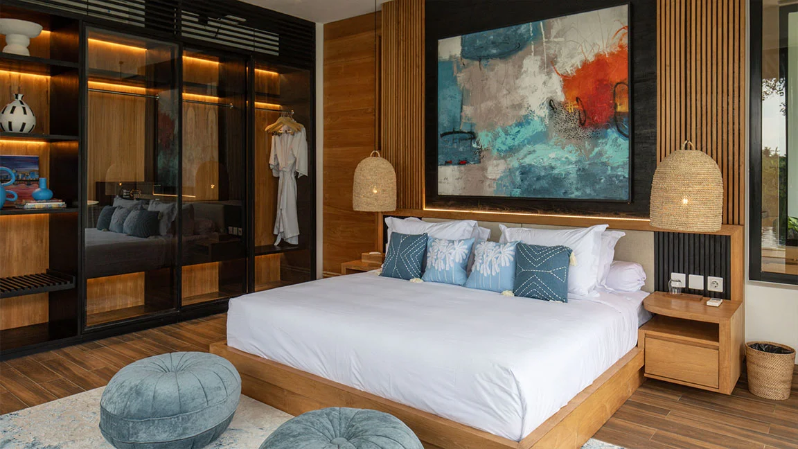 2BR Chic Villa with Private Pool in Canggu — image 13