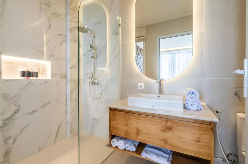 Luxury 4BR Modern Villa with Private Pool in Canggu — image 17