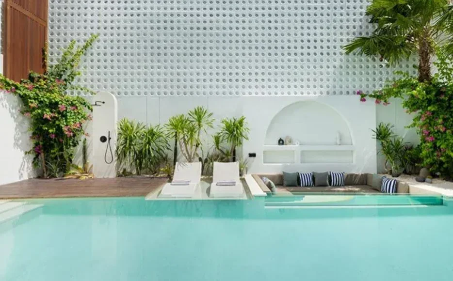 3BR Luxury Modern Balinese Elegance Villa in Canggu — image 6