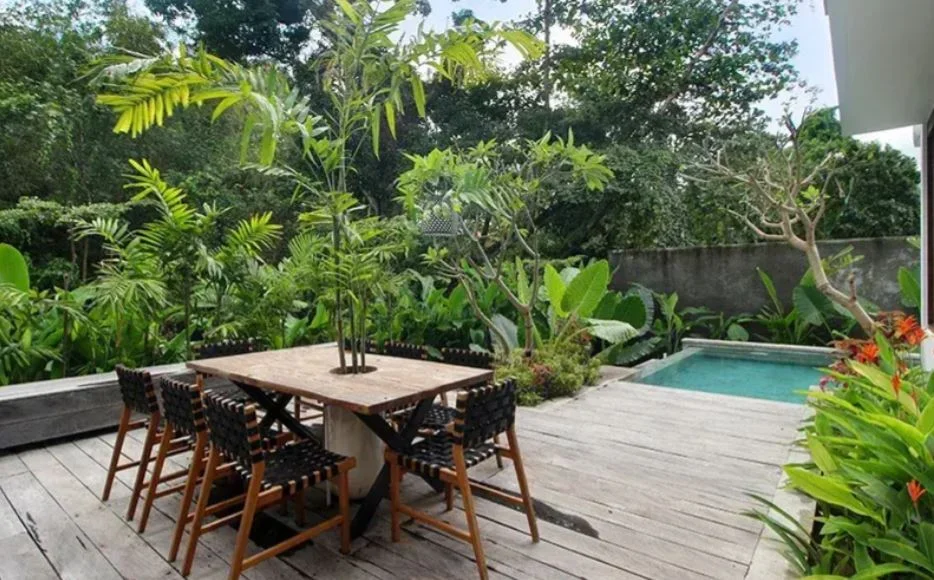 4BR Smart Luxury Villa with Private Pool in Berawa Canggu — image 3