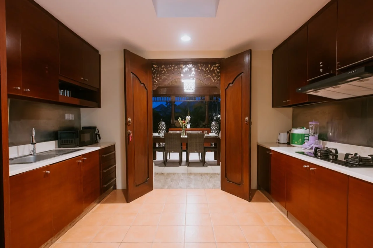 3BR Private Tropical Paradise Villa in Jimbaran — image 7
