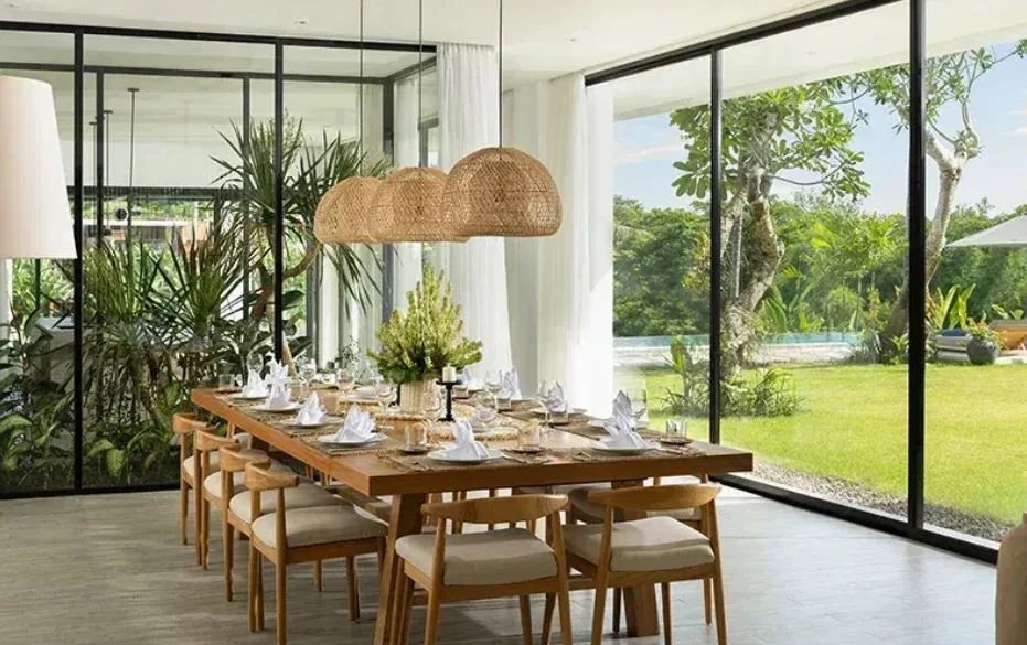 6BR Ultra Luxury Villa with Private Pool & Private Chef in Canggu — image 4