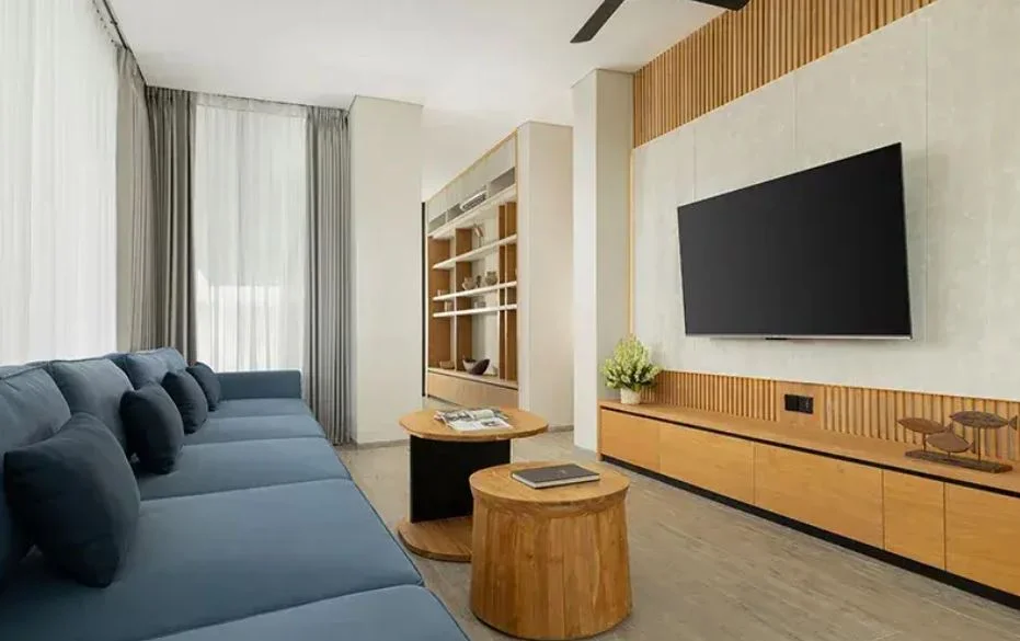 6BR Ultra Luxury Villa with Private Pool & Private Chef in Canggu — image 8