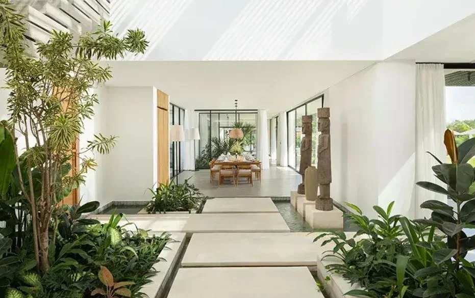 6BR Ultra Luxury Villa with Private Pool & Private Chef in Canggu — image 3