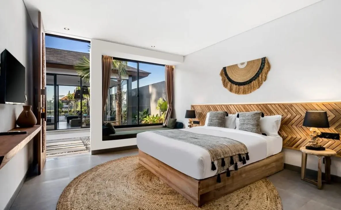 5BR Ricefield View Villa with Infinity Pool in Ubud — image 4