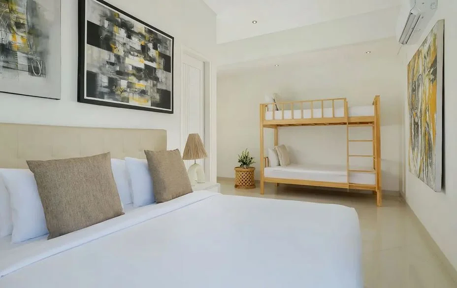 3BR Modern Minimalist Villa with Private Pool in Canggu — image 10