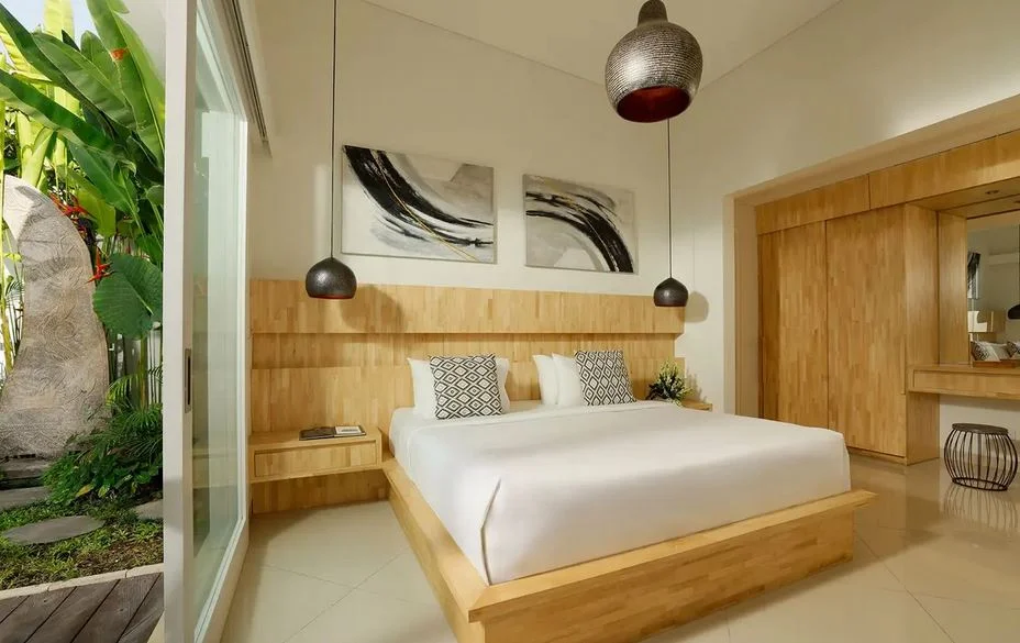 3BR Modern Minimalist Villa with Private Pool in Canggu — image 17