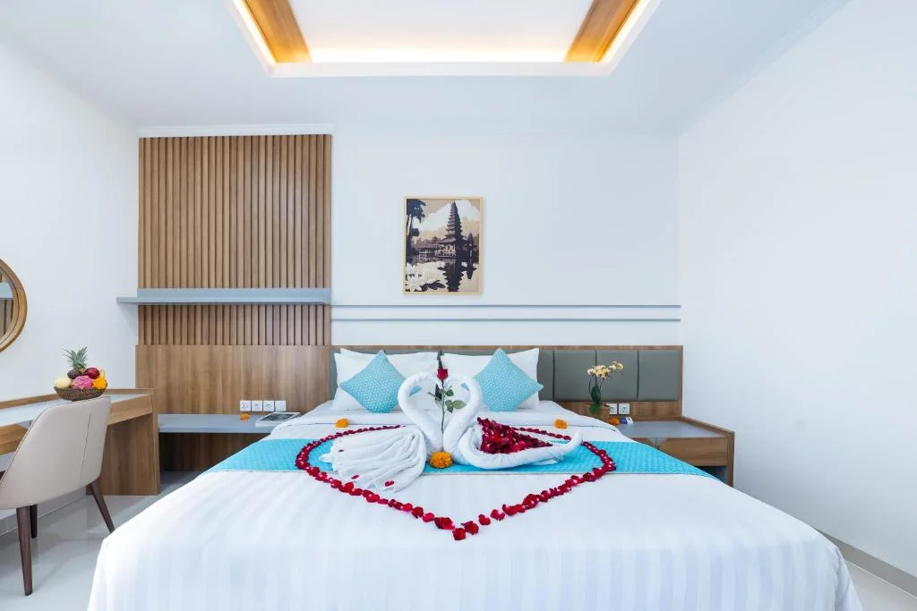 3BR Villa with Bunk Room & Entertainment in Seminyak – Private Pool — image 12