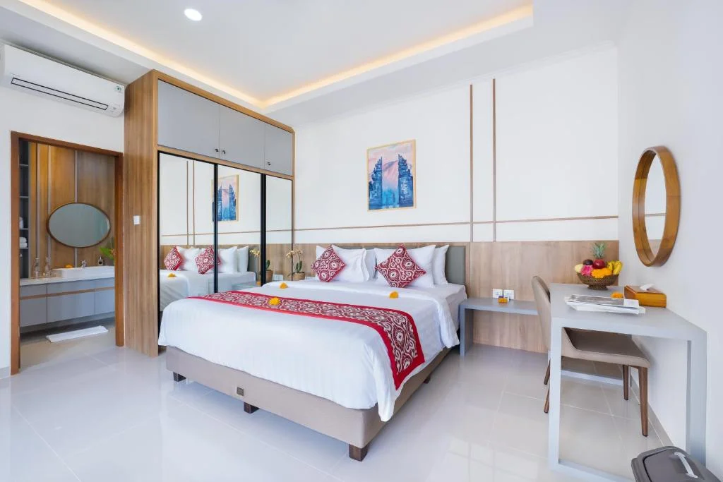 3BR Villa with Bunk Room & Entertainment in Seminyak – Private Pool — image 11