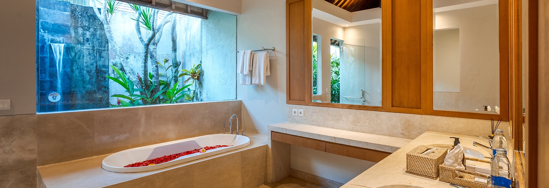 Villa Bale Agung — 5BR Villa Rental in Uluwatu — image 9
