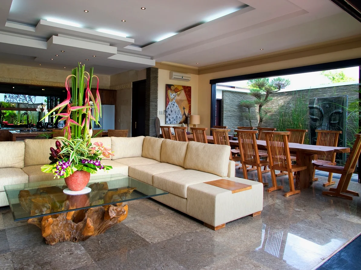 Beachfront 5BR Luxury Villa in Batubelig – Ocean Views and Rooftop Terrace – BVI2305 — image 15