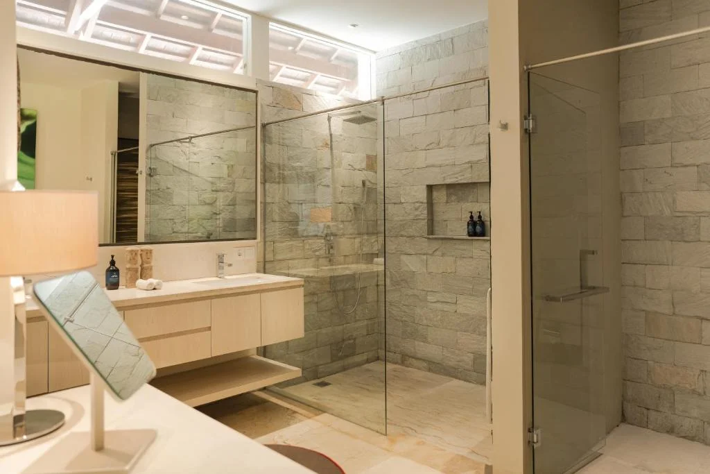 Beachfront 4-Bedroom Escape in Cemagi Canggu – Private Pool Villa by the Beach — image 19
